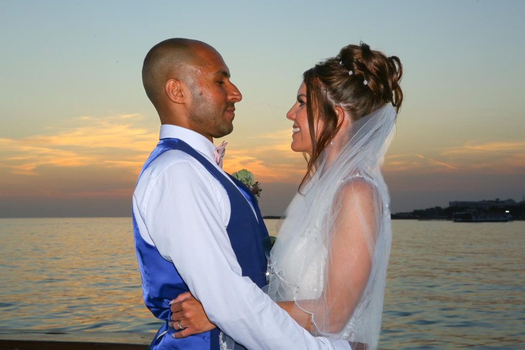 vestuvės laive, santuokos ceremonija plaukiant laivu
